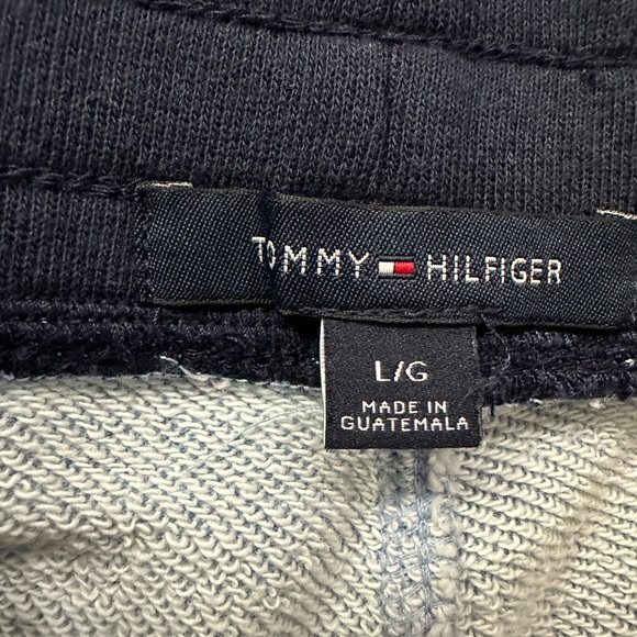 Tommy Hilfiger men's size L sweatpants/joggers. Never worn. - Picture 3 of 3